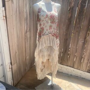 Boho Floral Ruffled Dress size small